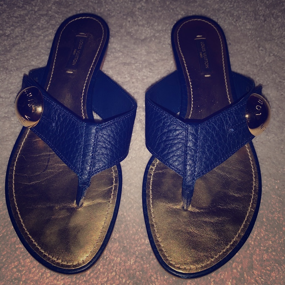 Louis Vuitton Navy leather sandals thong size 39